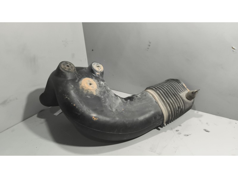 Recambio de tubo admision para renault serie t 12.8 diesel referencia OEM IAM 21627374  