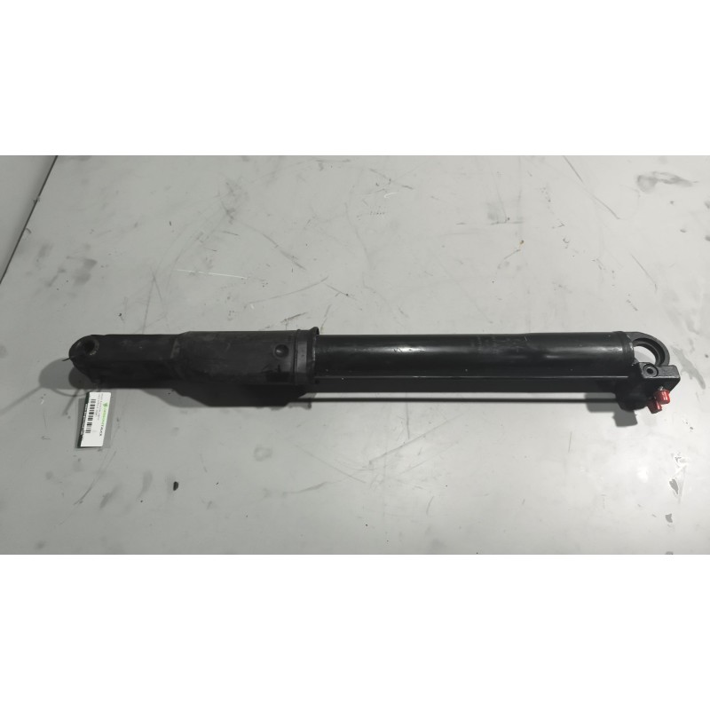 Recambio de brazo elevacion cabina para iveco stralis (ad/at) fg at   4x2 larga distancia referencia OEM IAM 500370651  