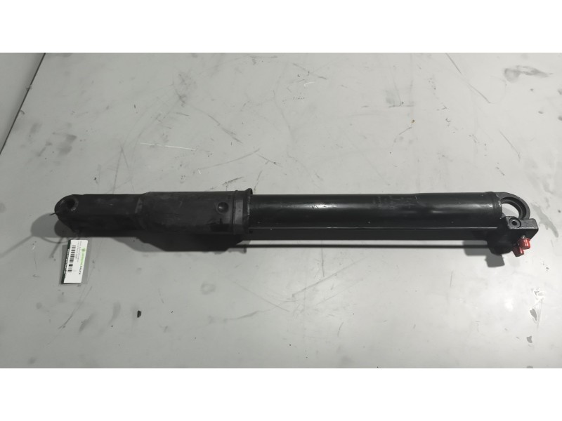 Recambio de brazo elevacion cabina para iveco stralis (ad/at) fg at   4x2 larga distancia referencia OEM IAM 500370651  