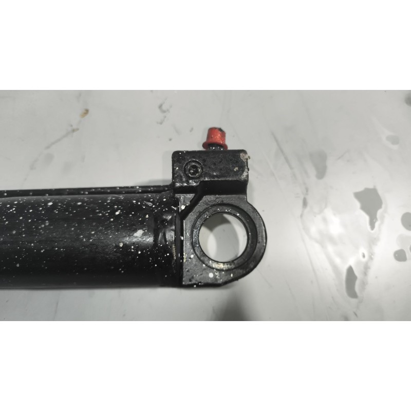 Recambio de brazo elevacion cabina para iveco stralis (ad/at) fg at   4x2 larga distancia referencia OEM IAM 500370651  