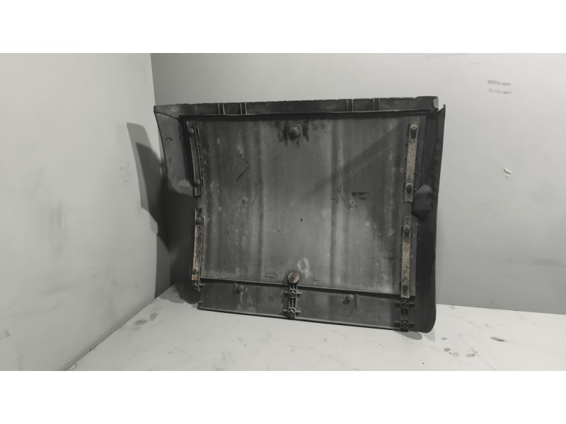 Recambio de guardabarros trasero derecho para renault magnum ab 2005 12.8 diesel referencia OEM IAM  DELANTERO 