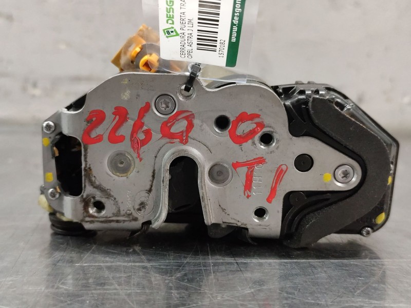 Recambio de cerradura puerta trasera izquierda para opel astra j lim. excellence referencia OEM IAM   