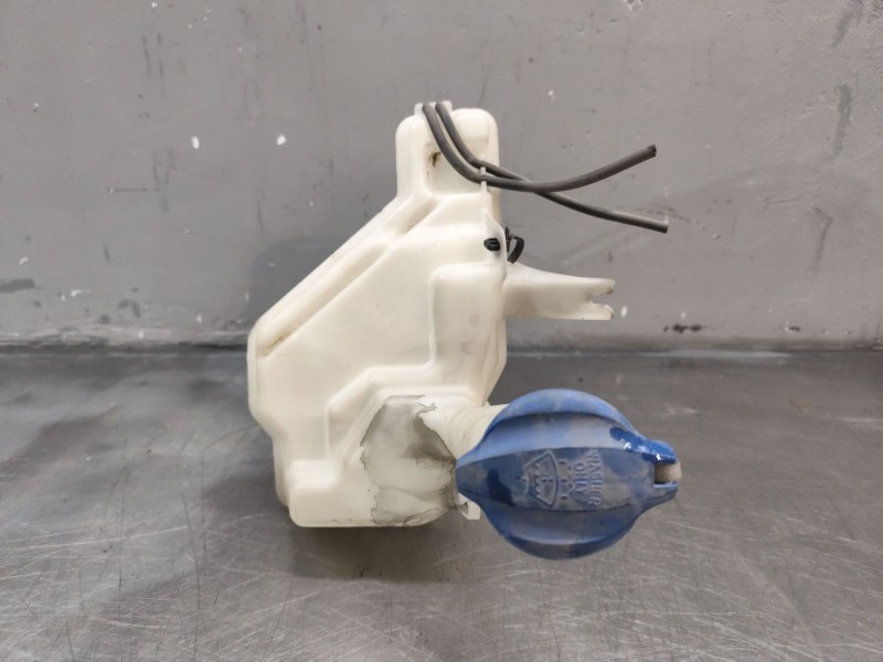 Recambio de deposito limpia para hyundai i30 (gd) 1.6 crdi referencia OEM IAM   