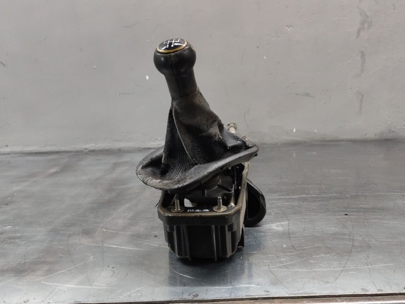 Recambio de palanca cambio para volkswagen passat berlina (3b2) comfortline referencia OEM IAM 4B0711025AC  