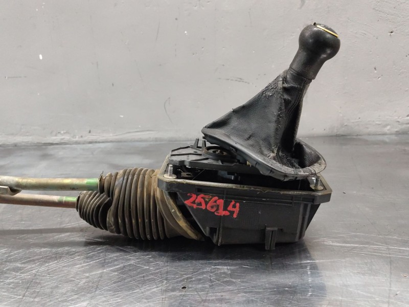 Recambio de palanca cambio para volkswagen passat berlina (3b2) comfortline referencia OEM IAM 4B0711025AC  