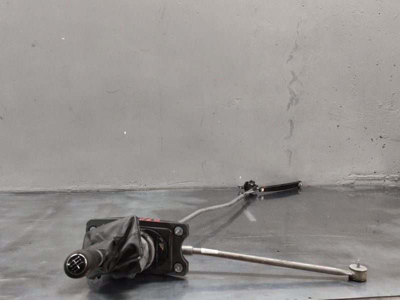 Recambio de palanca cambio para audi a4 ber. (b8) básico referencia OEM IAM 8K0711025K  