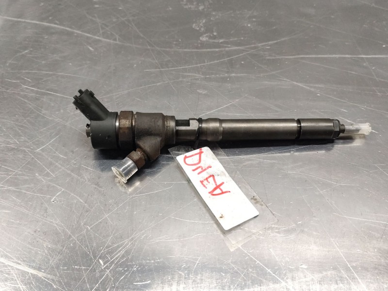 Recambio de inyector para kia sportage ex referencia OEM IAM 3380027010  