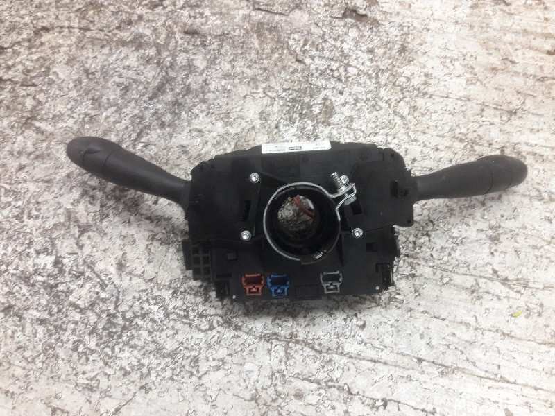 Recambio de mando multifuncion para peugeot 407 st confort referencia OEM IAM 96473051XT 281859 61776902 1282814