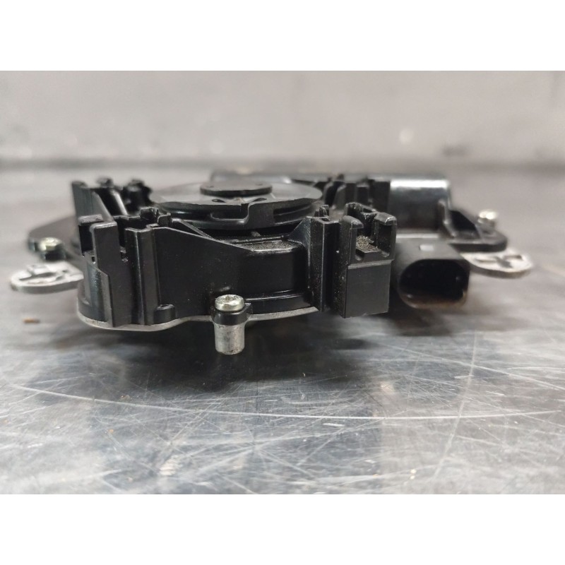 Recambio de motor cierre centralizado porton para audi q3 (f3b) 35 tdi quattro referencia OEM IAM 51A827887C  
