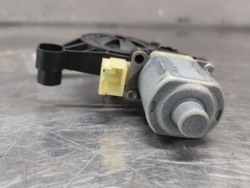 Recambio de motor elevalunas trasero derecho para audi q3 (f3b) 35 tdi quattro referencia OEM IAM E850202086  