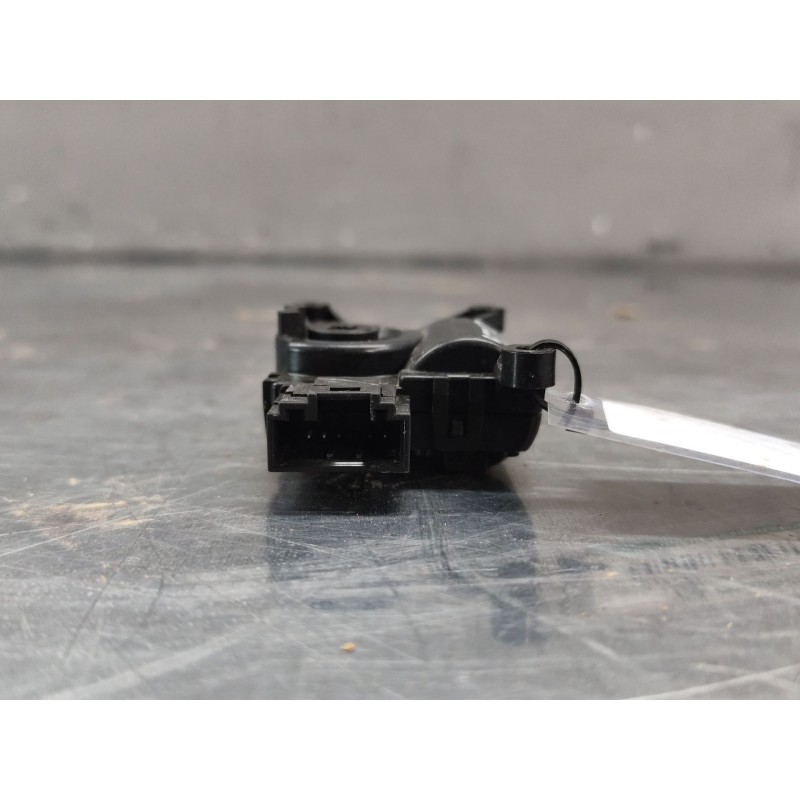 Recambio de motor apertura trampillas climatizador para audi q3 (f3b) 35 tdi quattro referencia OEM IAM 5WA907511C  