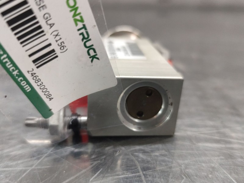 Recambio de valvula expansion para mercedes-benz clase gla (x156) gla 200 (156.943) referencia OEM IAM 2468300084  