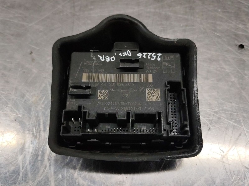 Recambio de centralita cierre para audi q3 (f3b) 35 tdi quattro referencia OEM IAM 5Q0959592F  