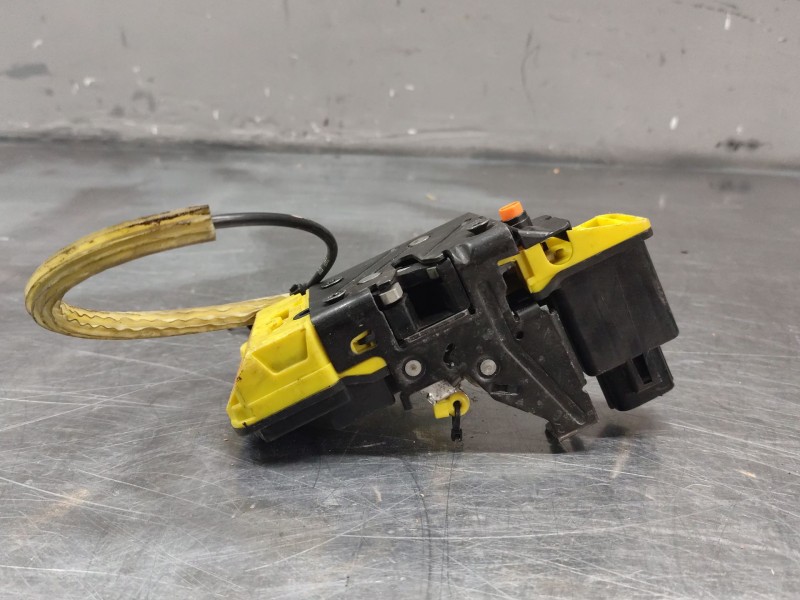 Recambio de cerradura puerta trasera derecha para opel astra g berlina club referencia OEM IAM   