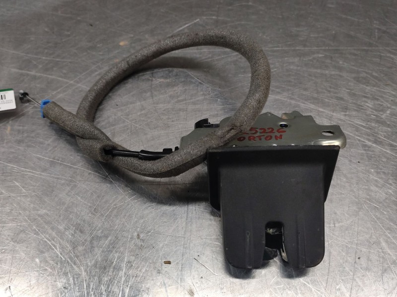 Recambio de cerradura maletero / porton para audi q3 (f3b) 35 tdi quattro referencia OEM IAM 81A82750616S  