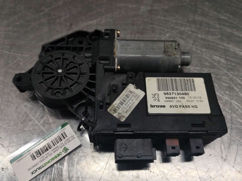 Recambio de motor elevalunas delantero derecho para peugeot 307 break / sw (s1) sw pack referencia OEM IAM 9637130480  