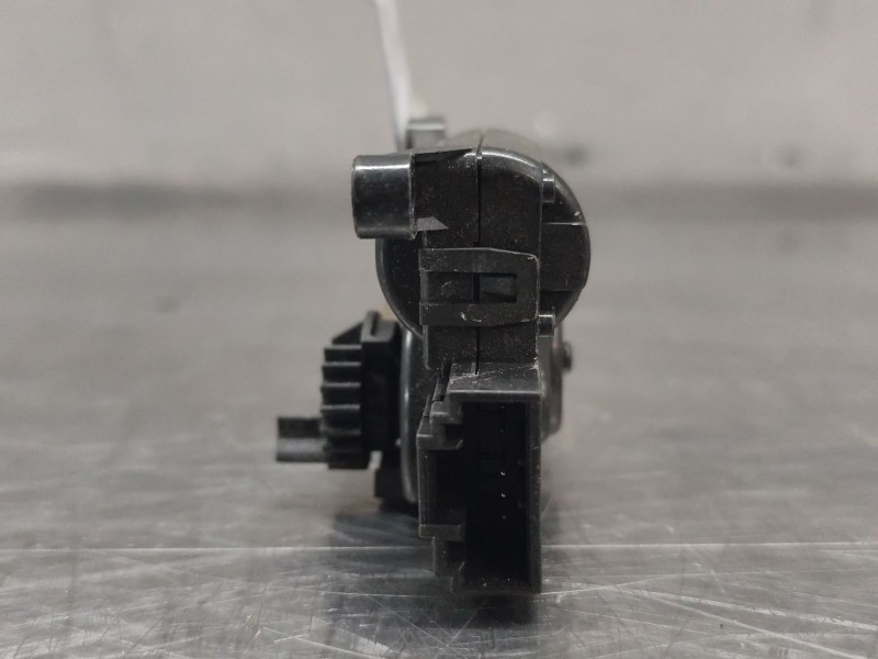 Recambio de motor trampilla calefaccion para audi q3 (f3b) 35 tdi quattro referencia OEM IAM 5WA907511B  