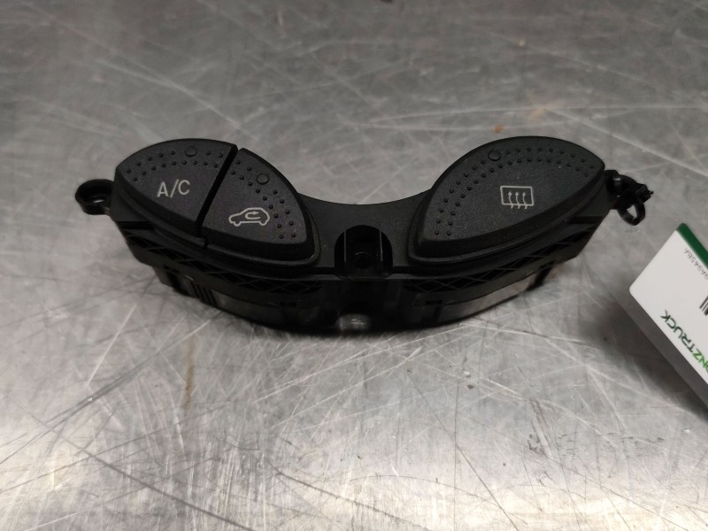 Recambio de mando multifuncion para ford focus berlina (cak) ghia referencia OEM IAM YS4T19A945BA  