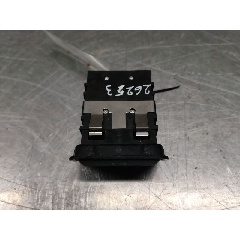 Recambio de freno de mano electrico para mercedes-benz clase gla (x156) gla 200 (156.943) referencia OEM IAM ALETIN TRASERO  