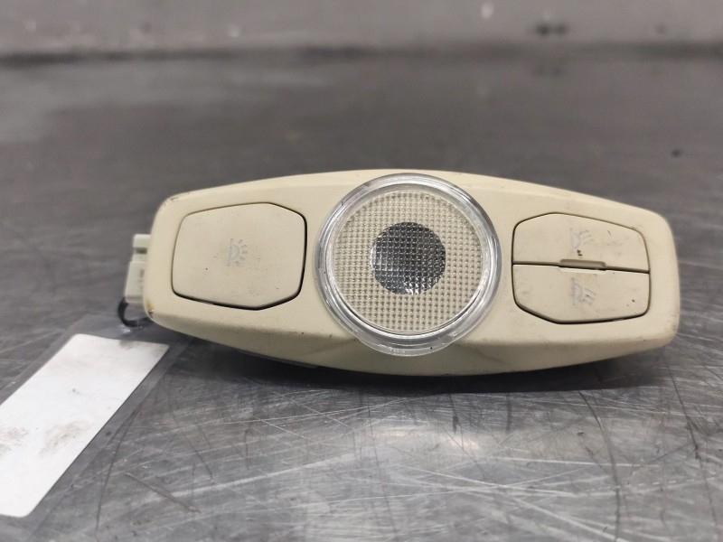 Recambio de luz interior para ford focus lim. (cb8) titanium referencia OEM IAM 19051020  