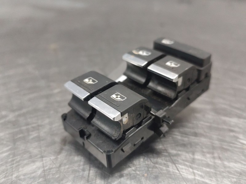 Recambio de mando elevalunas delantero izquierdo para audi q3 (f3b) 35 tdi quattro referencia OEM IAM 83A959851A  