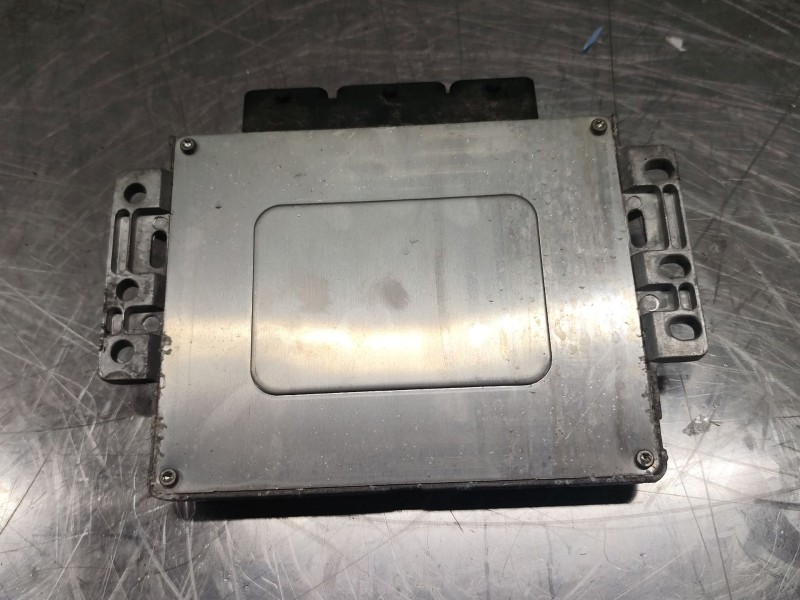 Recambio de centralita motor uce para citroën c3 1.4 sx plus referencia OEM IAM 9649433980  