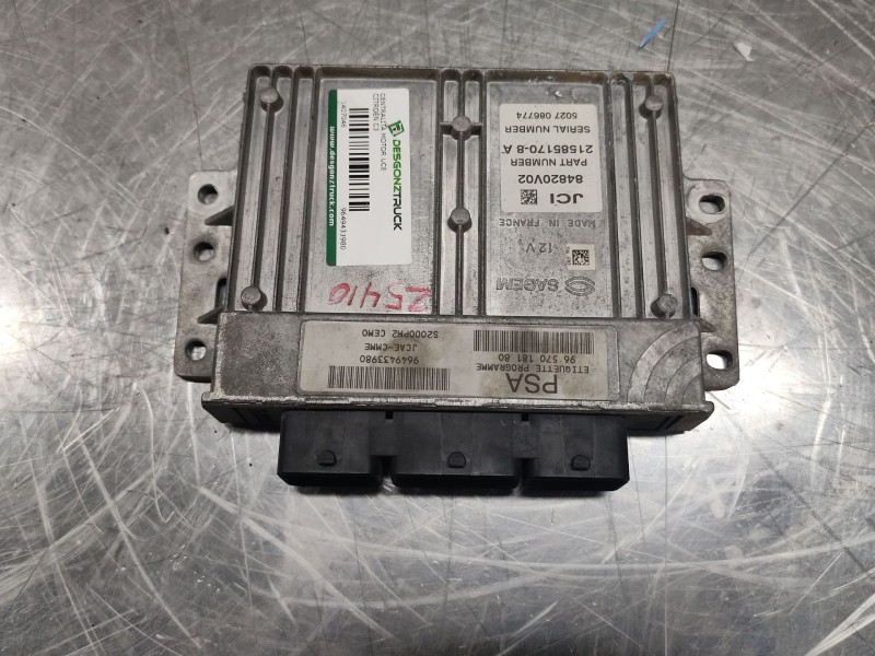 Recambio de centralita motor uce para citroën c3 1.4 sx plus referencia OEM IAM 9649433980  