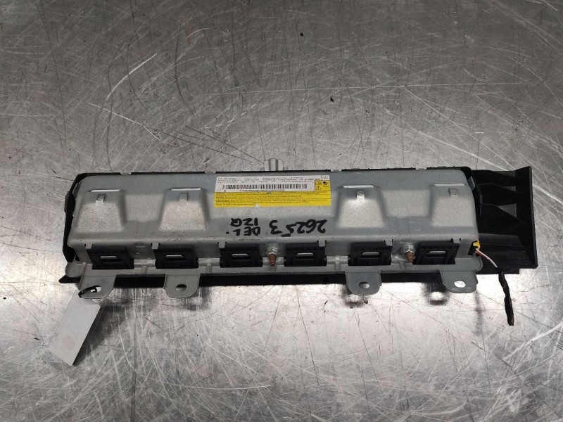 Recambio de airbag delantero izquierdo para mercedes-benz clase gla (x156) gla 200 (156.943) referencia OEM IAM A1768600000  