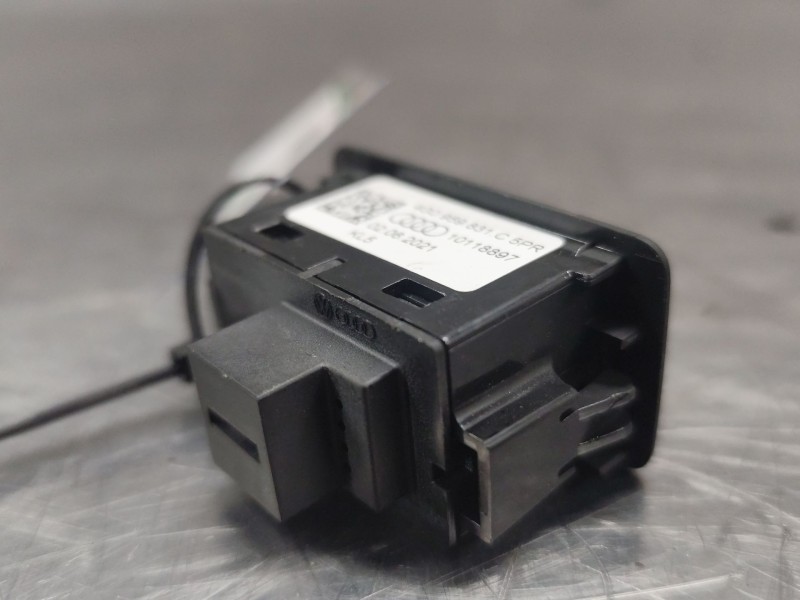 Recambio de pulsador maletero / porton para audi q3 (f3b) 35 tdi quattro referencia OEM IAM 4G0959831C  