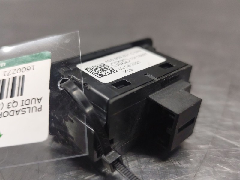 Recambio de pulsador maletero / porton para audi q3 (f3b) 35 tdi quattro referencia OEM IAM 4G0959831C  