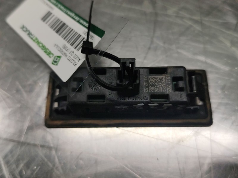 Recambio de piloto matricula para audi q3 (f3b) 35 tdi quattro referencia OEM IAM 8W6943021A  