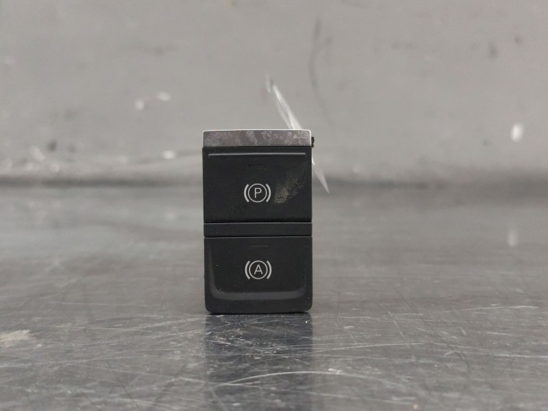 Recambio de freno de mano electrico para audi q3 (f3b) 35 tdi quattro referencia OEM IAM 83A927225C  