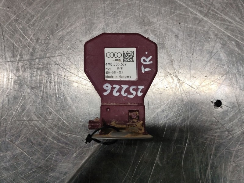 Recambio de antena para audi q3 (f3b) 35 tdi quattro referencia OEM IAM 4M0035507  