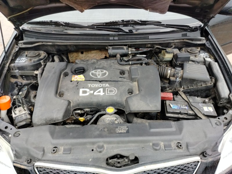 toyota corolla (_e12_) del año 2004