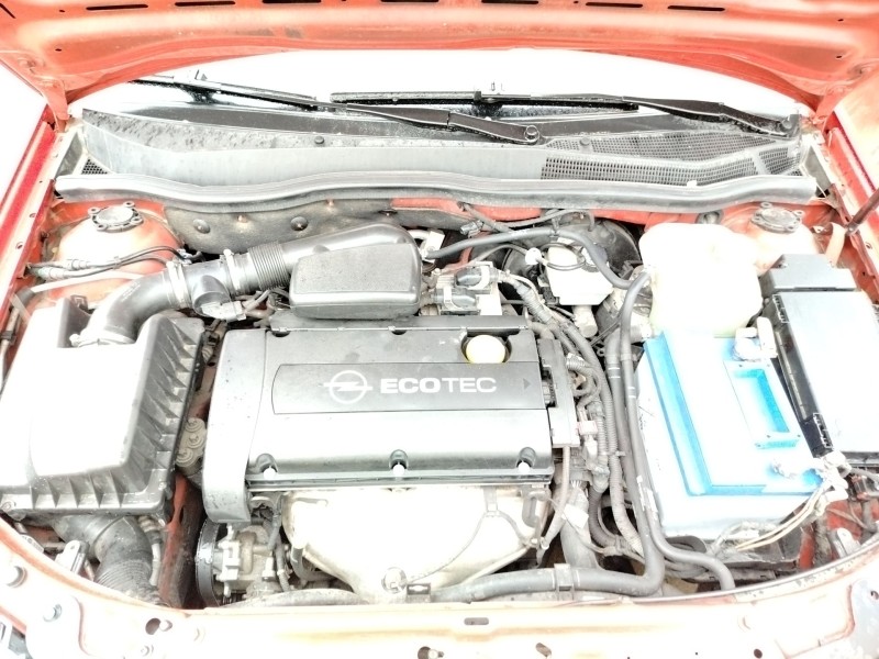 opel astra gtc del año 2006