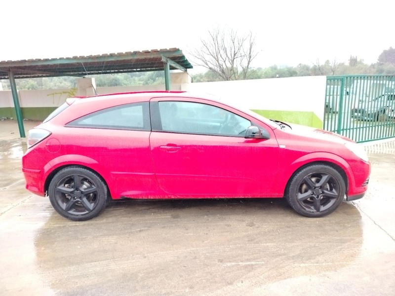opel astra gtc del año 2006