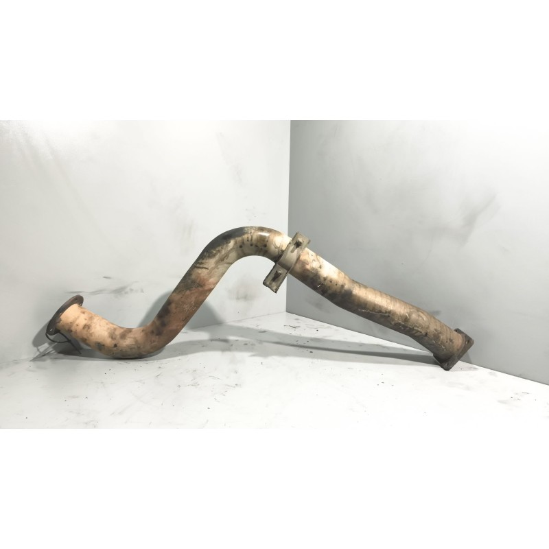 Recambio de tubo escape central para nissan trucks atleon tk160.95 referencia OEM IAM 20020D9302 20020-D6402 20020-D6406