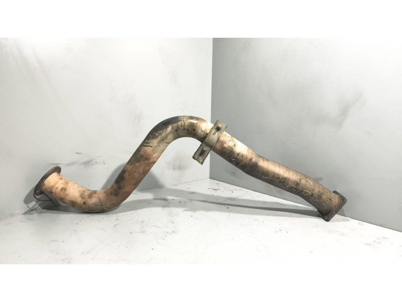 Recambio de tubo escape central para nissan trucks atleon tk160.95 referencia OEM IAM 20020D9302 20020-D6402 20020-D6406