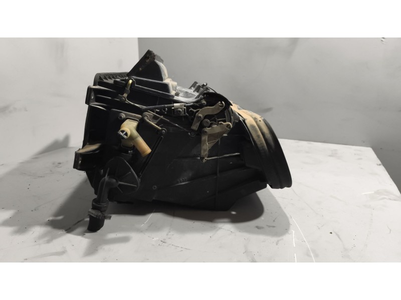 Recambio de calefaccion entera normal para iveco daily caja abierta / volquete 2.5 diesel referencia OEM IAM 93930693  