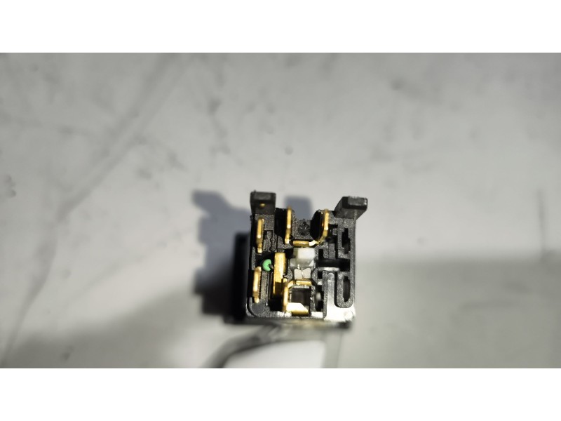 Recambio de interruptor para nissan trucks atleon tk160.95 referencia OEM IAM 253709X001  