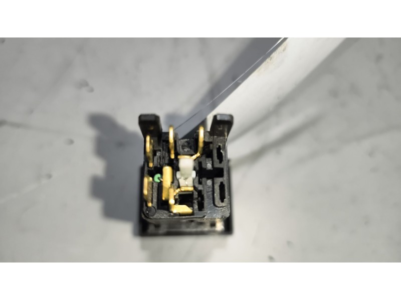 Recambio de interruptor para nissan trucks atleon tk160.95 referencia OEM IAM 255819X000  