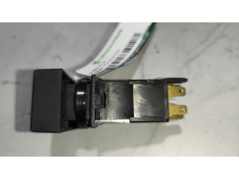 Recambio de interruptor para nissan trucks atleon tk160.95 referencia OEM IAM 255819X000  