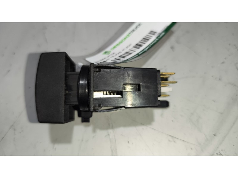 Recambio de interruptor para nissan trucks atleon tk160.95 referencia OEM IAM 255819X000  