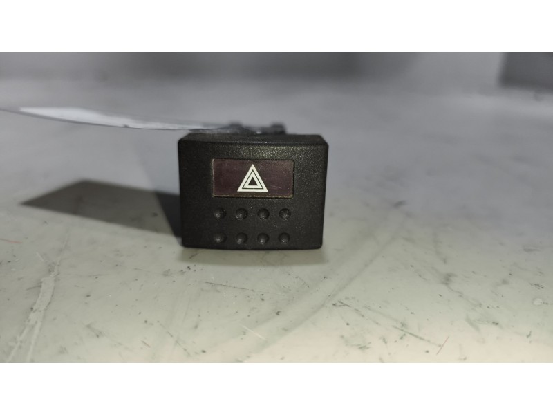 Recambio de warning para nissan trucks atleon tk160.95 referencia OEM IAM   