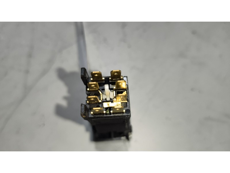 Recambio de warning para nissan trucks atleon tk160.95 referencia OEM IAM   