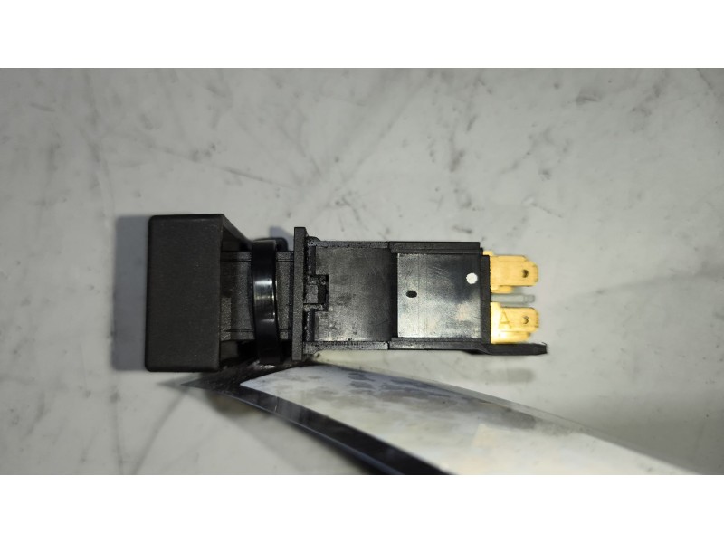 Recambio de warning para nissan trucks atleon tk160.95 referencia OEM IAM   