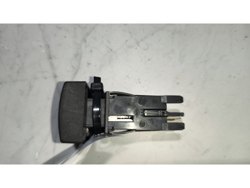 Recambio de interruptor para nissan trucks atleon tk160.95 referencia OEM IAM 253709X101  