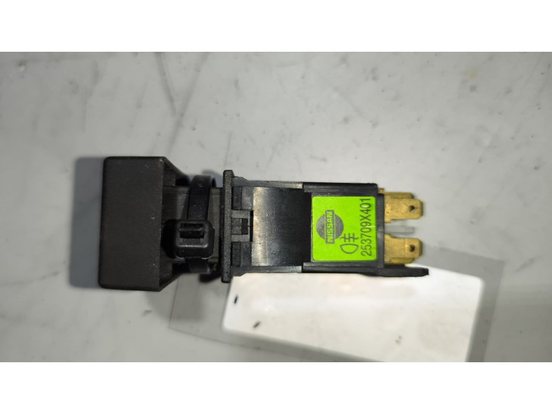 Recambio de interruptor para nissan trucks atleon tk160.95 referencia OEM IAM 253709X401  