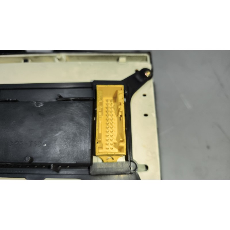 Recambio de cuadro instrumentos para renault hr xxx.18/26 premium 01  11.1 diesel referencia OEM IAM 5010614129  