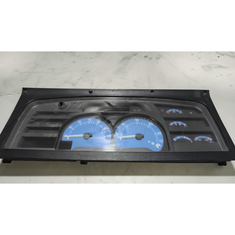 Recambio de cuadro instrumentos para renault hr xxx.18/26 premium 01  11.1 diesel referencia OEM IAM 5010614129  